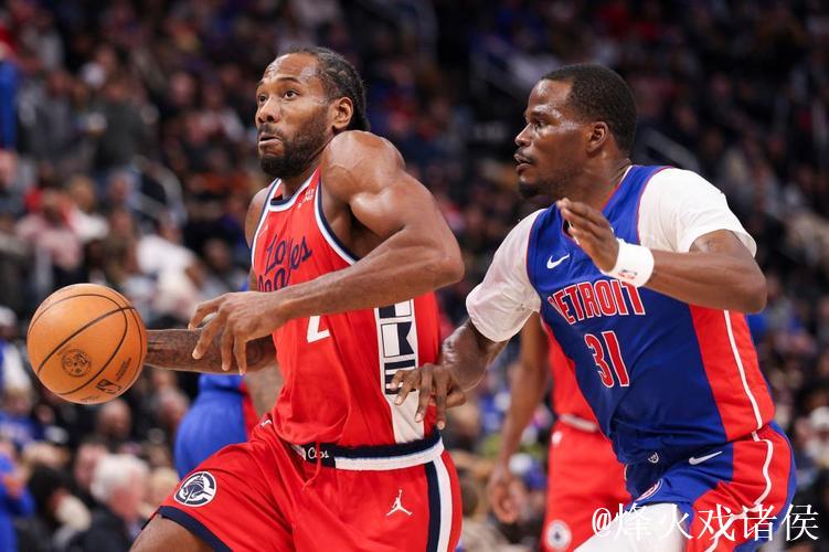 莱昂纳德26+8 哈登19分 快船上演19分大逆转击败残阵活塞 莱昂纳德26+8 哈登19分 快船上演19分大逆转击败残阵活塞